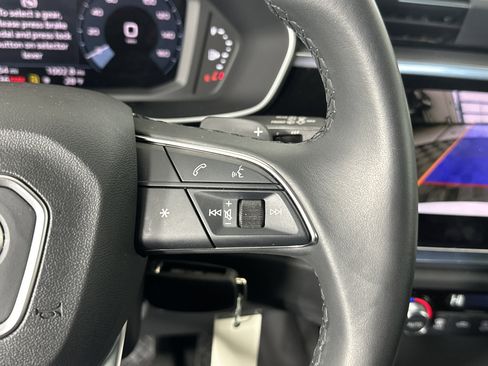 Certified 2025 Audi Q3 2.0T Premium image 29