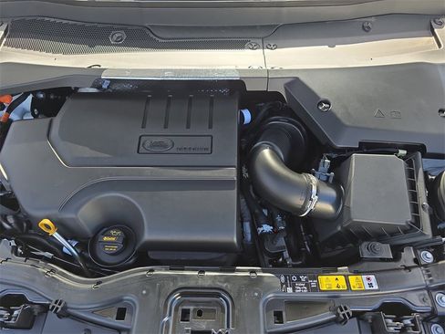 New 2026 Land Rover Discovery Sport Landmark image 31