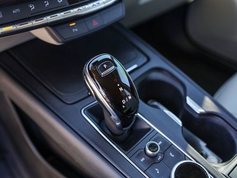 Used 2022 Cadillac XT4 Luxury image 19