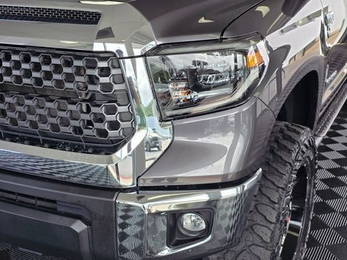 Used 2021 Toyota Tundra SR5 w/ TRD Off-Road Package AWD/4WD image 10