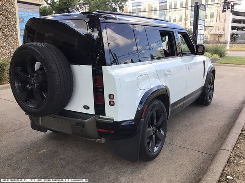 Used 2022 Land Rover Defender 110 X-Dynamic SE AWD/4WD image 5