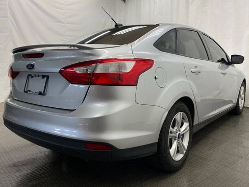 Used 2014 Ford Focus SE FWD image 9
