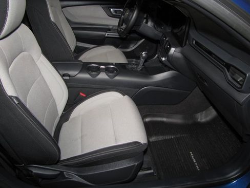 Used 2024 Ford Mustang Coupe image 17