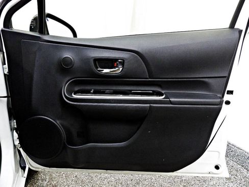 Used 2016 Toyota Prius C Four image 16