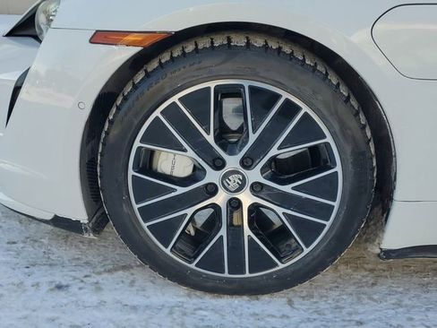 Used 2020 Porsche Taycan Turbo image 12