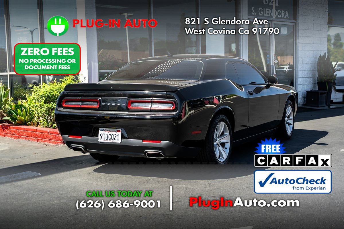 Used 2023 Dodge Challenger SXT RWD image 6