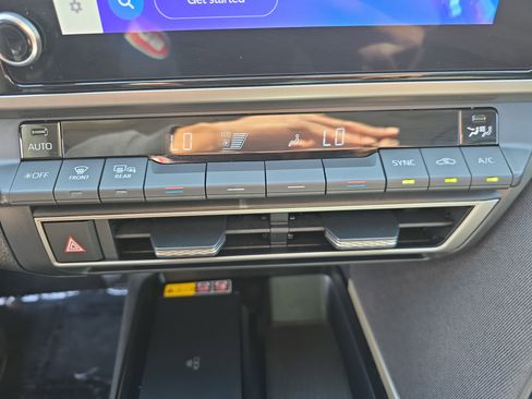 Used 2025 Toyota Camry LE image 26