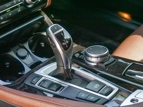 Used 2016 BMW 535i Sedan image 18