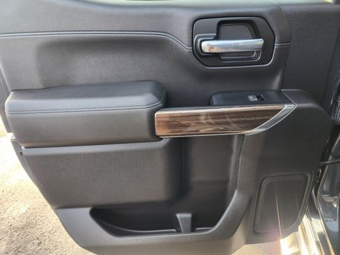 Used 2021 Chevrolet Silverado 1500 RST w/ Bed Protection Package image 17