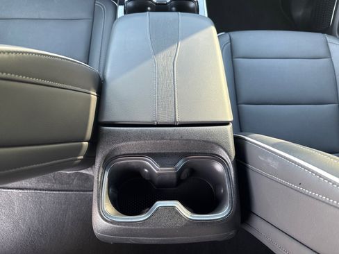 Used 2025 Buick Enclave Preferred image 16