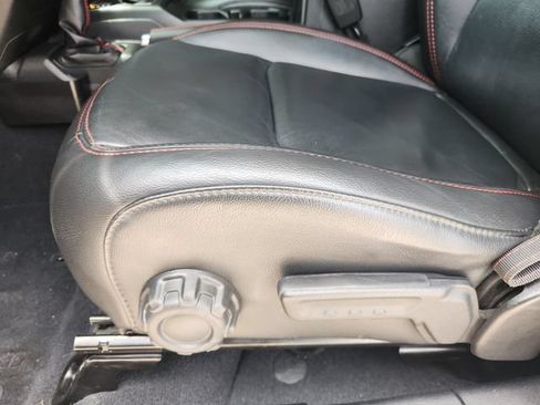 Used 2019 Jeep Wrangler Unlimited Rubicon AWD/4WD image 26