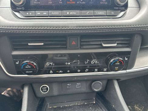 Used 2023 Nissan Rogue SV w/ SV Premium B Package AWD/4WD image 19