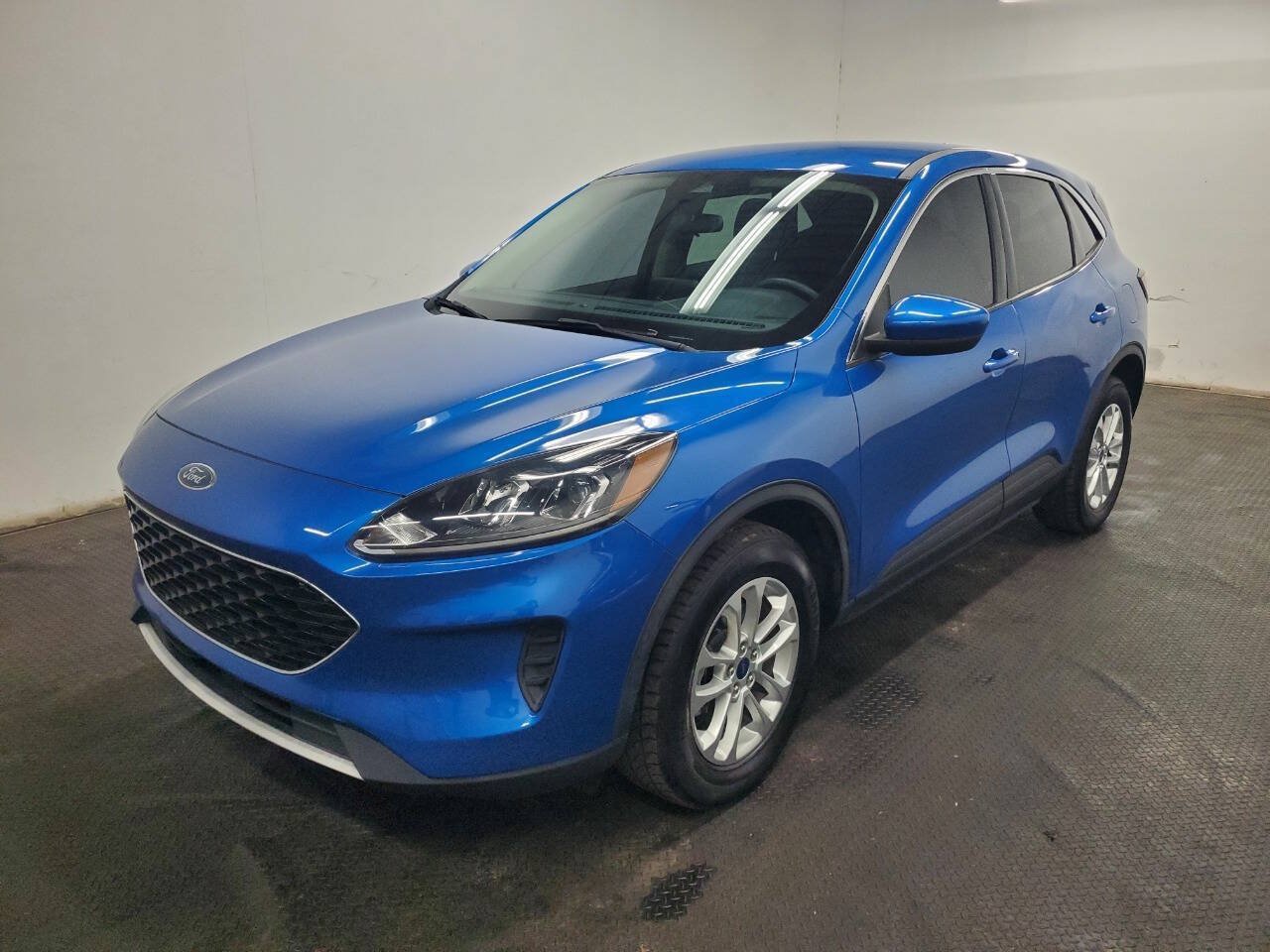 Used 2020 Ford Escape SE AWD/4WD image 1