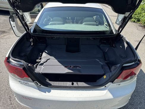 Used 2009 Volvo C70 T5 FWD image 13