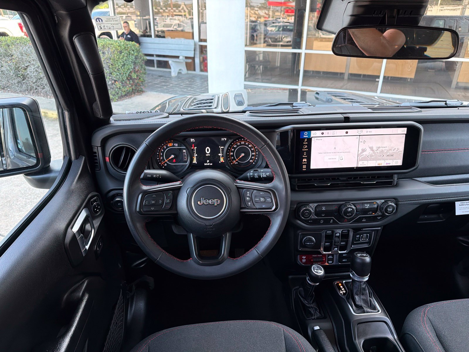 Used 2024 Jeep Wrangler Unlimited Rubicon AWD/4WD image 11