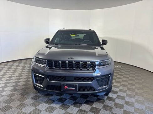 New 2026 Jeep Grand Cherokee Altitude AWD/4WD image 3