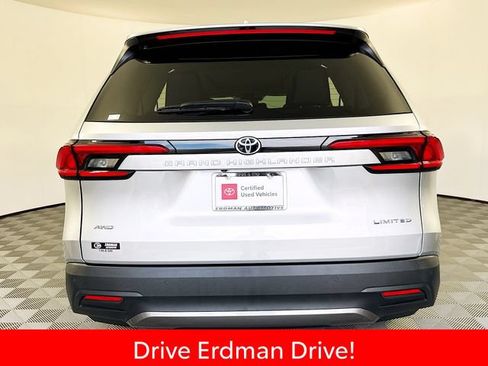 Certified 2024 Toyota Grand Highlander AWD image 22