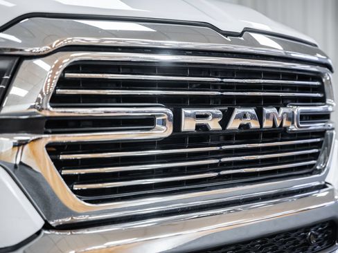 Used 2022 RAM 1500 Laramie AWD/4WD image 15