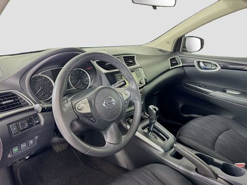 Used 2017 Nissan Sentra SV image 9