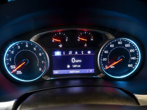 Used 2020 Chevrolet Traverse LT image 20