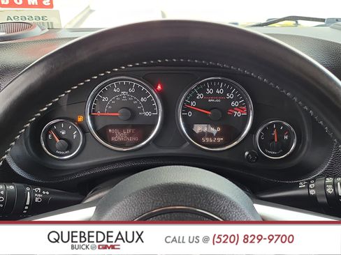 Used 2017 Jeep Wrangler Rubicon AWD/4WD image 16