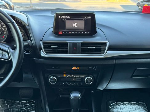 Used 2018 MAZDA MAZDA3 Touring FWD image 27