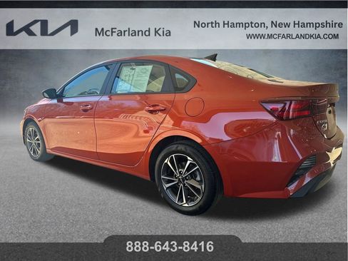 Used 2023 Kia Forte LXS image 4