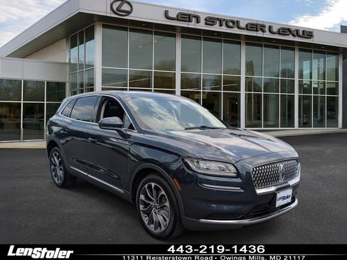 Used 2023 Lincoln Nautilus Reserve AWD/4WD image 1