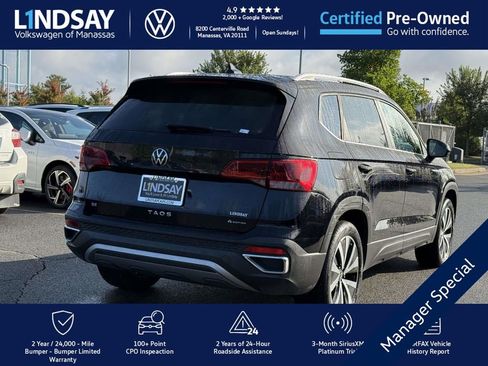 Certified 2022 Volkswagen Taos SE image 3