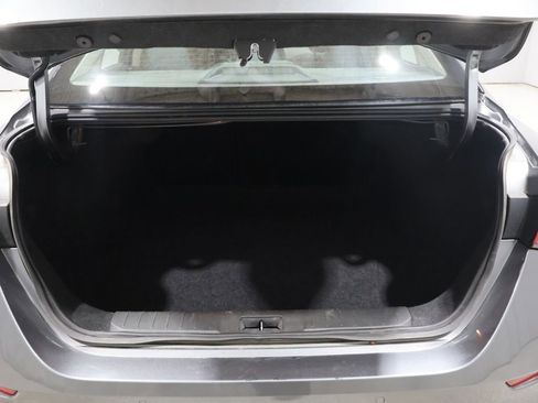 Used 2024 Nissan Sentra S image 4