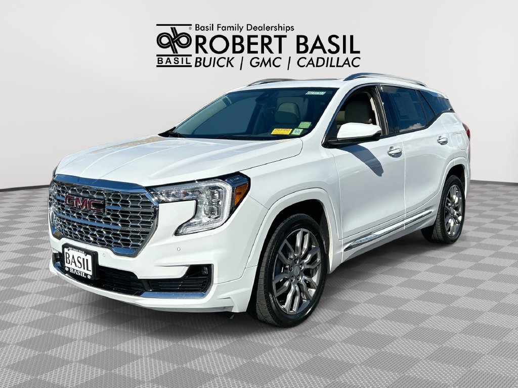 Used 2022 GMC Terrain Denali AWD/4WD image 1