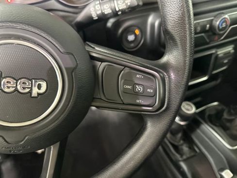 Used 2021 Jeep Wrangler Sport image 15