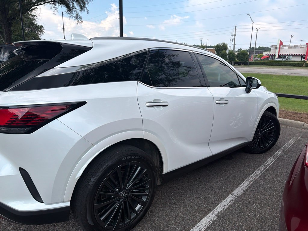 Used 2025 Lexus RX 350 Premium w/ Convenience Package FWD image 3