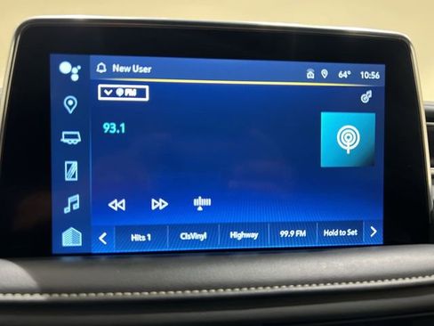 Used 2023 Chevrolet Suburban Premier image 12