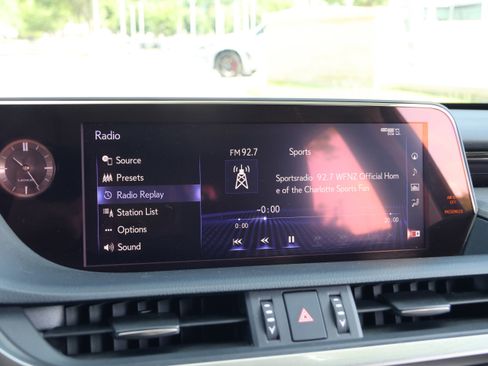Used 2020 Lexus ES 350 w/ Premium Package FWD image 22