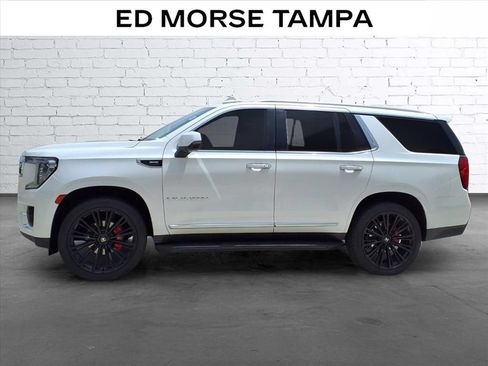 Used 2022 GMC Yukon SLT w/ SLT Premium Package RWD image 2
