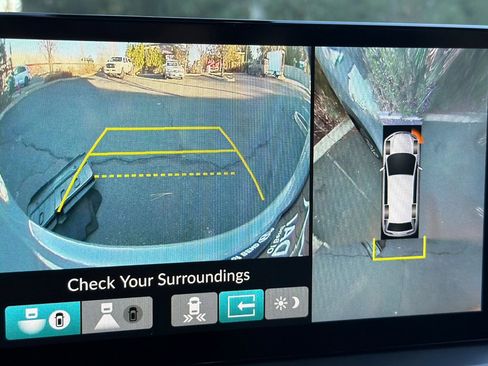 Used 2023 Honda Pilot Elite image 29