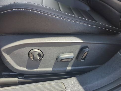 Used 2023 Volkswagen Jetta SE w/ Panoramic Sunroof Package FWD image 14