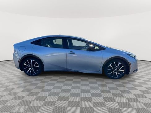 Used 2024 Toyota Prius Prime FWD image 7