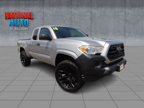 Used 2018 Toyota Tacoma SR AWD/4WD image 1