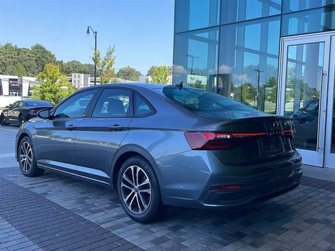 Used 2025 Volkswagen Jetta Sport FWD image 19