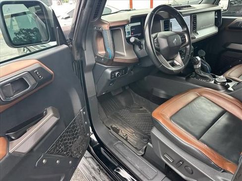 Used 2022 Ford Bronco Outer Banks AWD/4WD image 16