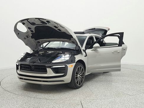 Used 2023 Porsche Macan S AWD/4WD image 17