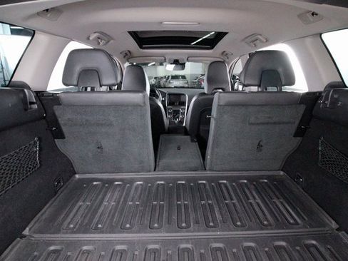 Used 2016 Volvo XC60 T5 Premier w/ Climate Package image 35