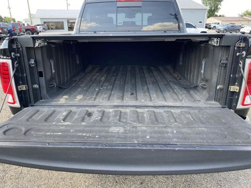 Used 2017 RAM 1500 Laramie w/ Convenience Group AWD/4WD image 37