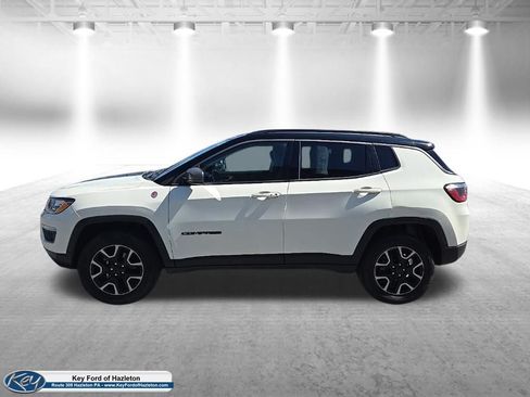 Used 2019 Jeep Compass Trailhawk AWD/4WD image 5