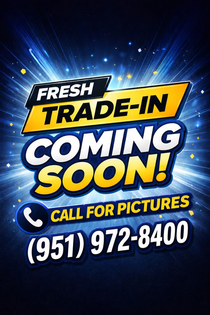 Used 2024 Nissan Pathfinder SV FWD image 1