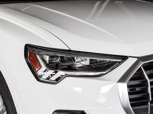 New 2025 Audi Q3 2.0T Premium image 27