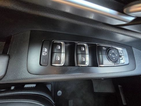 Used 2025 Kia Telluride S FWD image 24