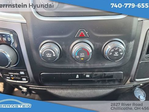 Used 2024 RAM 1500 Classic SLT AWD/4WD image 12